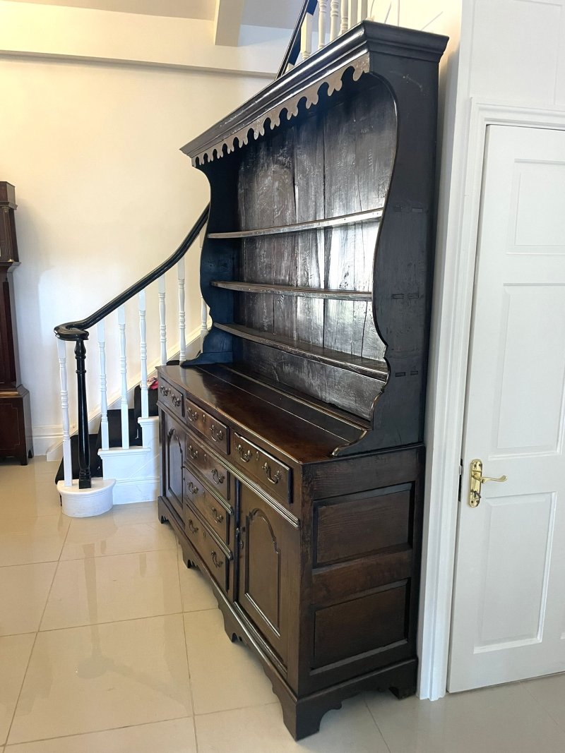 Antique George III Outstanding Quality Oak Welsh Dresser and Original Plate Rack - Image 7